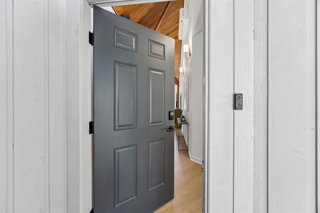 3 Bedroom Single Family Home/House's Image 5