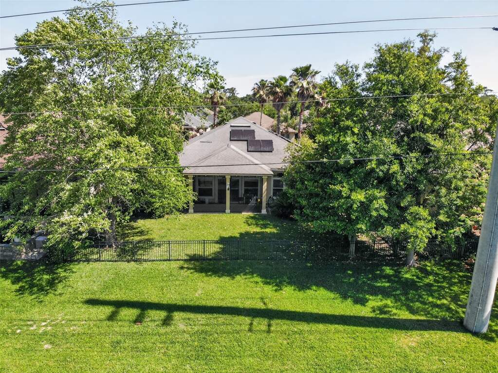 3 Bedroom Single Family Home/House's Image 44
