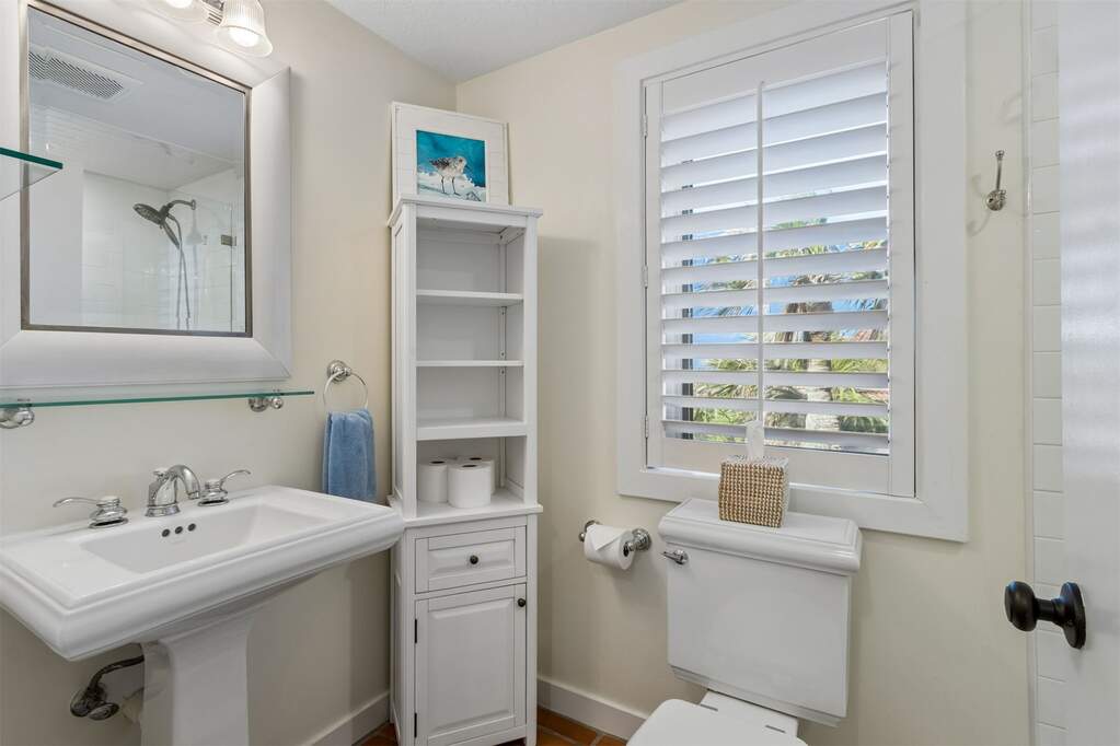 2 Bedroom Apartment/Flat's Image 37