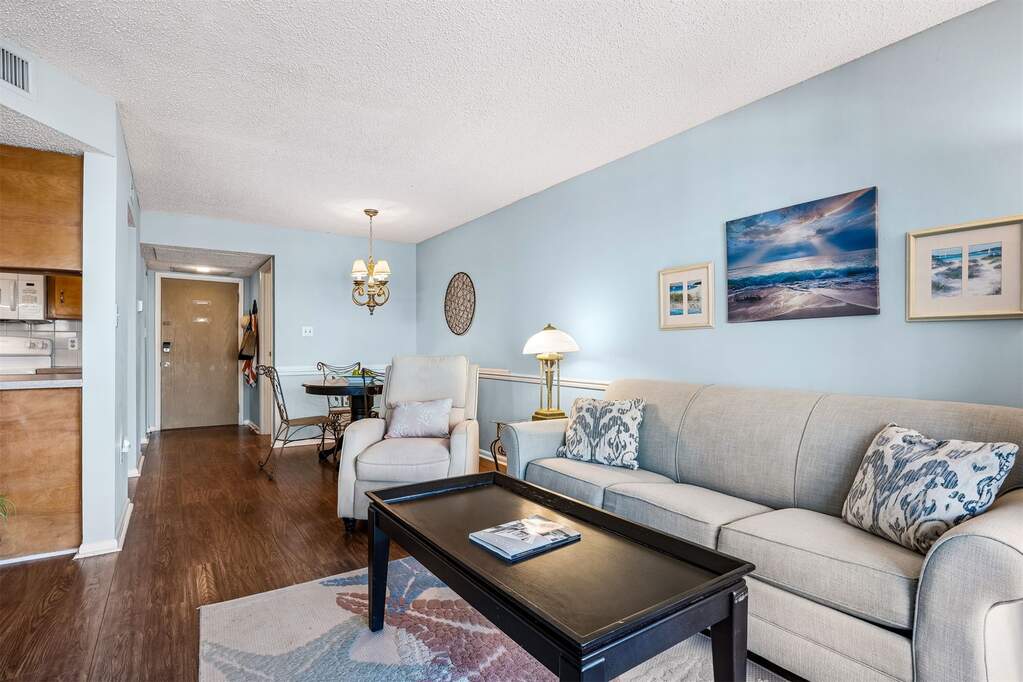 2 Bedroom Apartment/Flat's Image 8