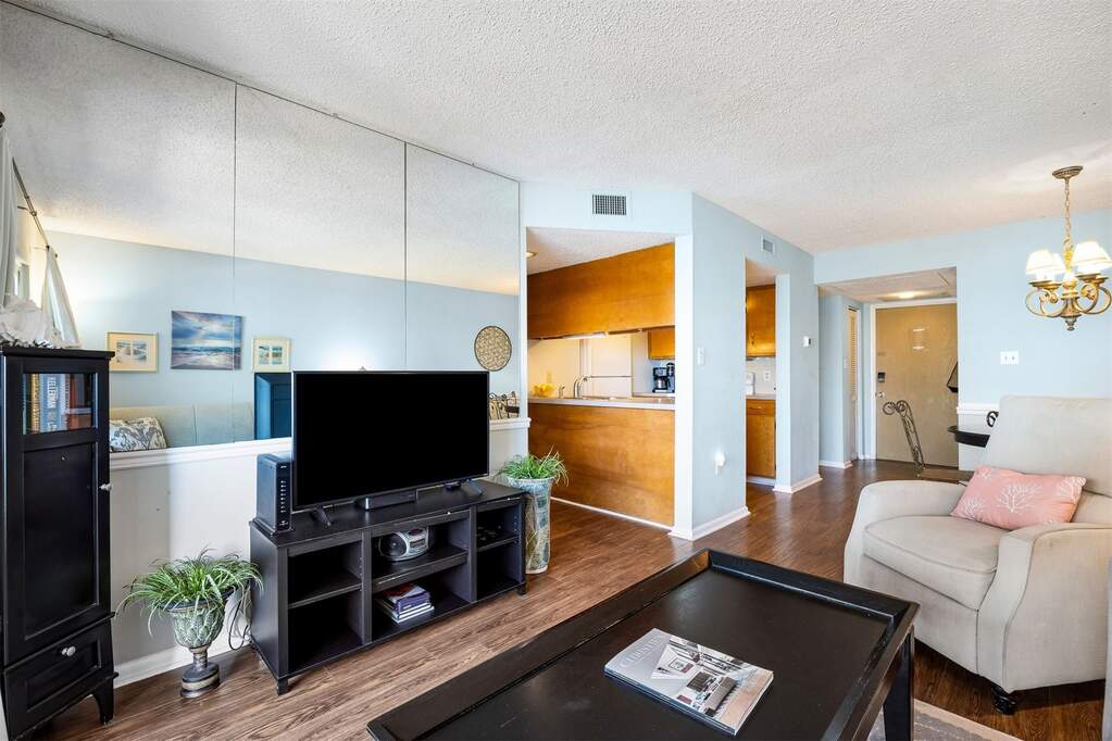 2 Bedroom Apartment/Flat's Image 9