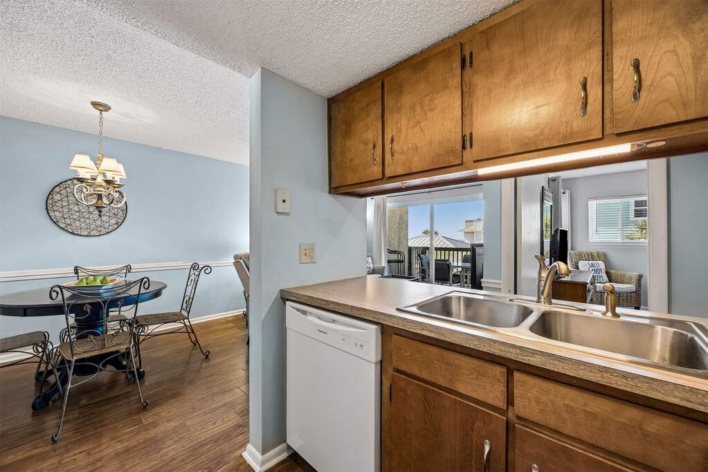 2 Bedroom Apartment/Flat's Image 3