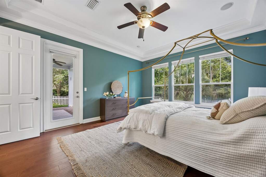4 Bedroom Single Family Home/House's Image 11