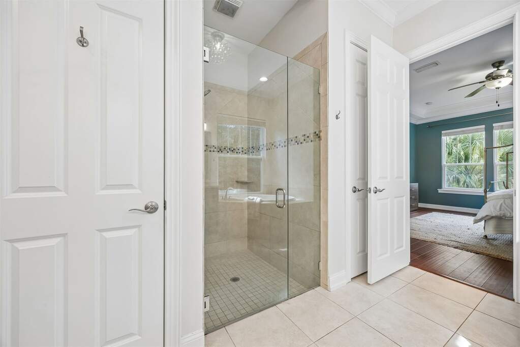 4 Bedroom Single Family Home/House's Image 14