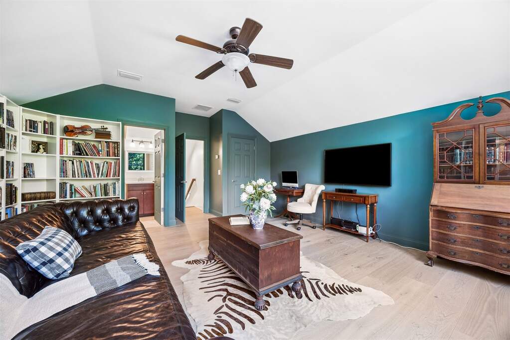 4 Bedroom Single Family Home/House's Image 19