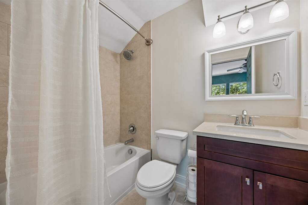 4 Bedroom Single Family Home/House's Image 20