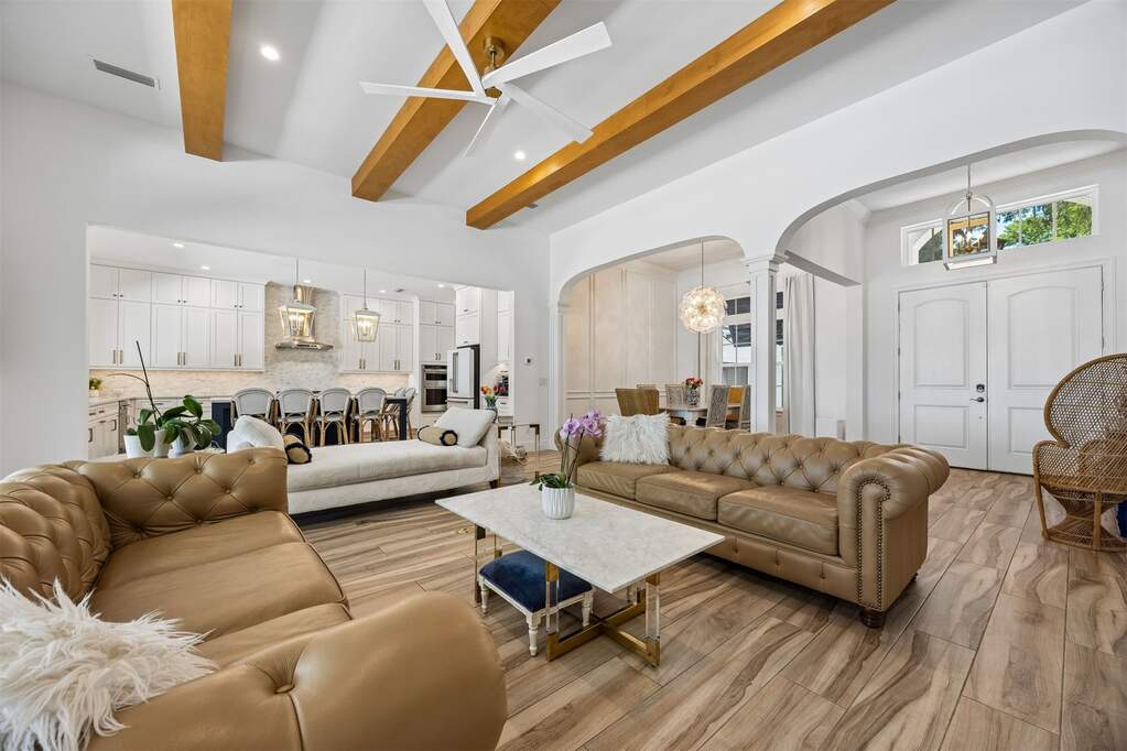 4 Bedroom Single Family Home/House's Image 10