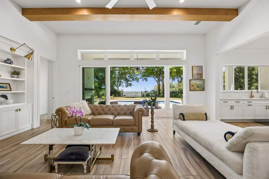 4 Bedroom Single Family Home/House's Image 11