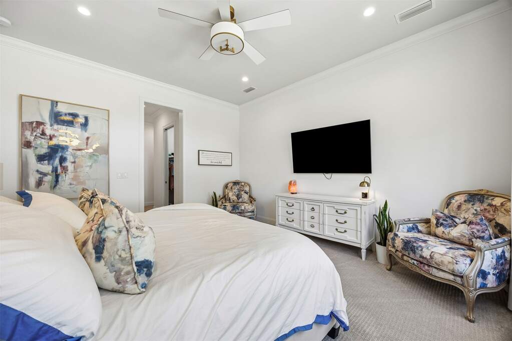 4 Bedroom Single Family Home/House's Image 20
