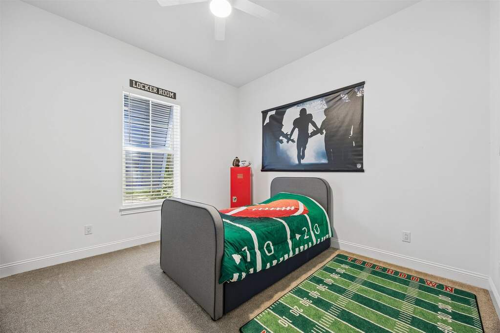 4 Bedroom Single Family Home/House's Image 33