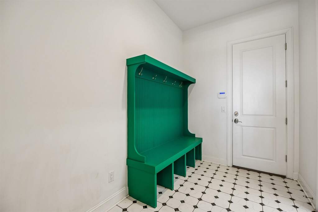 4 Bedroom Single Family Home/House's Image 35