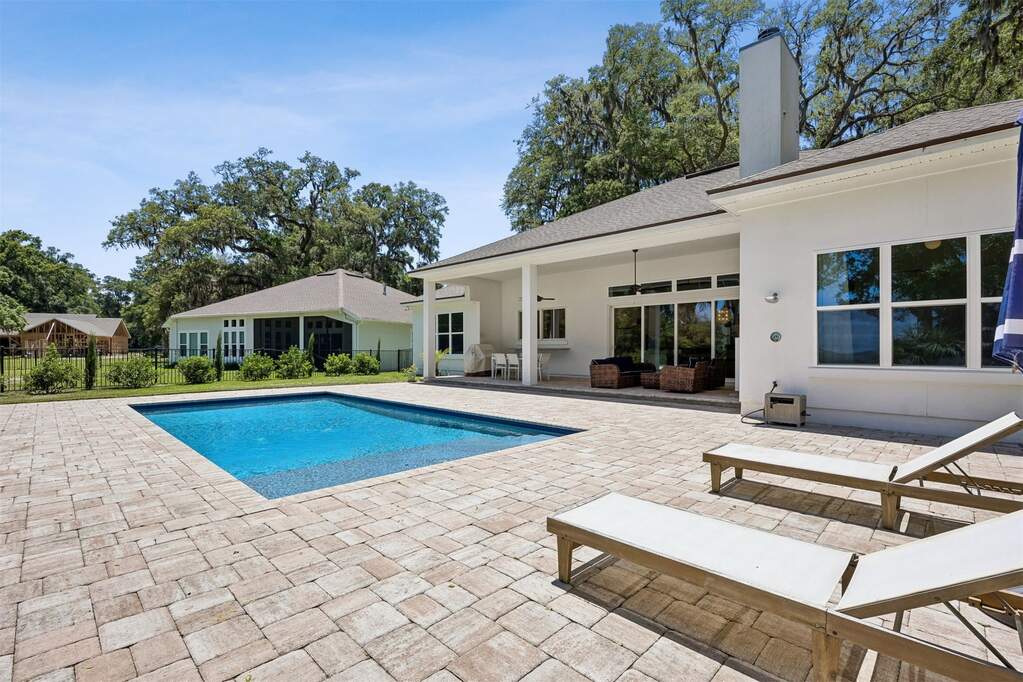 4 Bedroom Single Family Home/House's Image 44