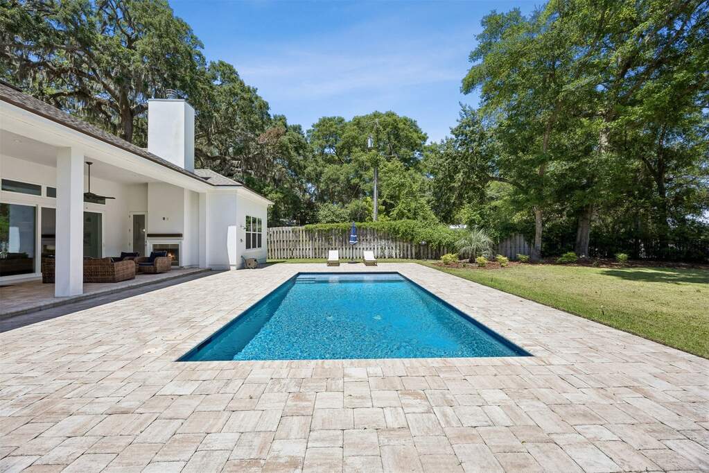 4 Bedroom Single Family Home/House's Image 47