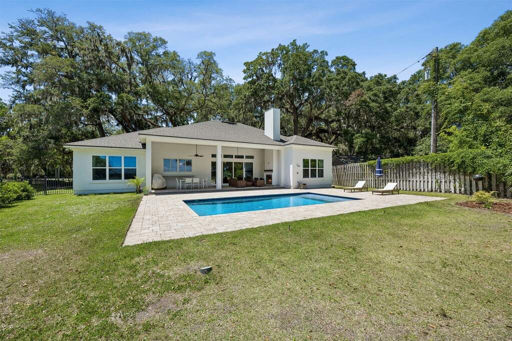 4 Bedroom Single Family Home/House's Image 48