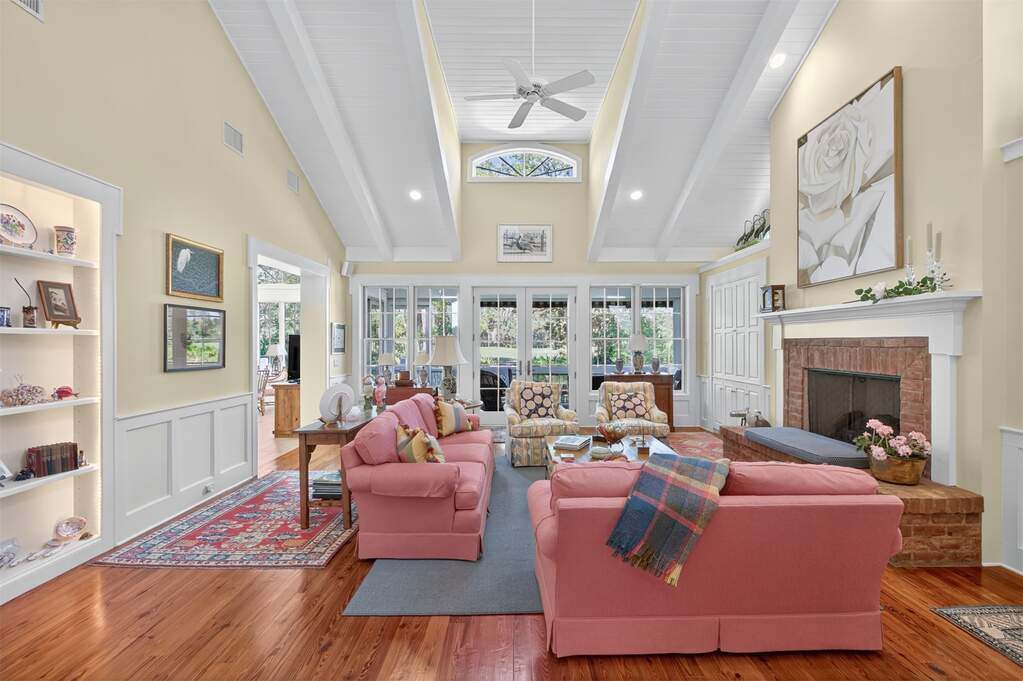 3 Bedroom Single Family Home/House's Image 12