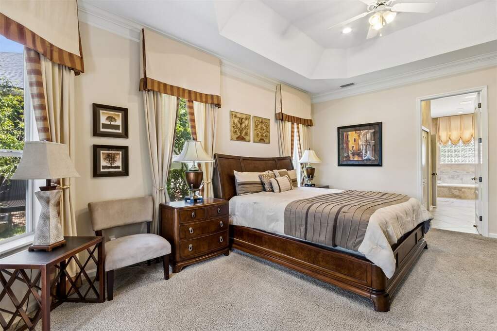 4 Bedroom Single Family Home/House's Image 15