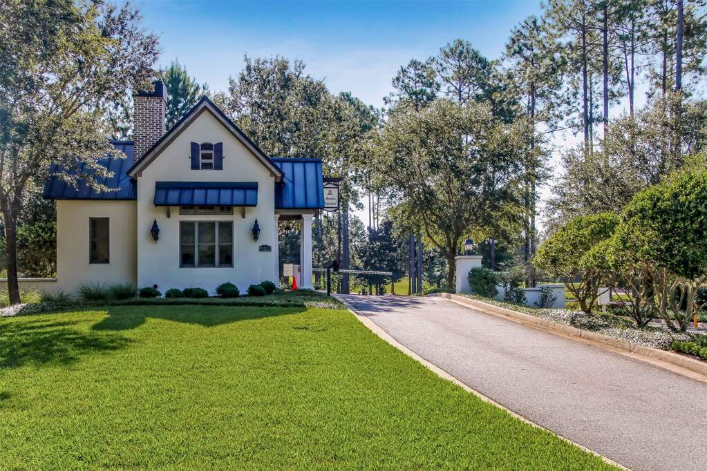 4 Bedroom Single Family Home/House's Image 40