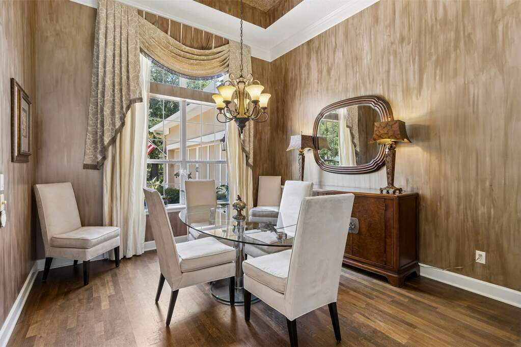 4 Bedroom Single Family Home/House's Image 6