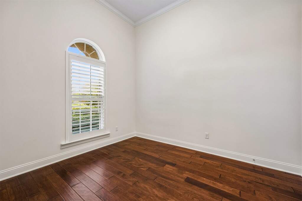 4 Bedroom Single Family Home/House's Image 10