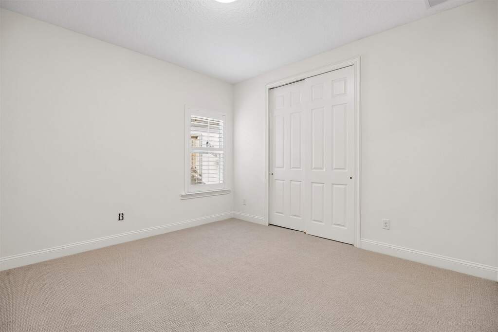 4 Bedroom Single Family Home/House's Image 18