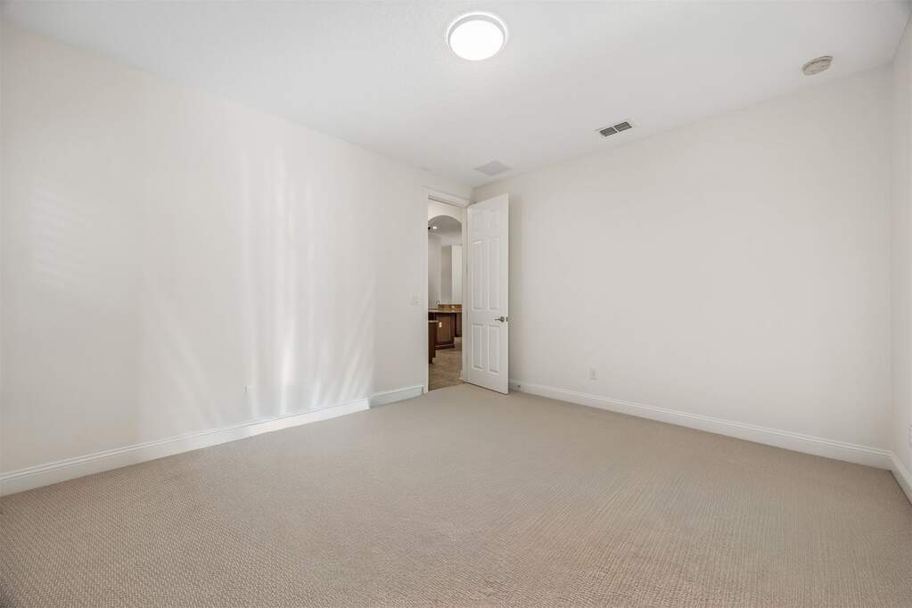 4 Bedroom Single Family Home/House's Image 25