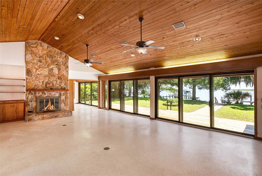3 Bedroom Single Family Home/House's Image 4