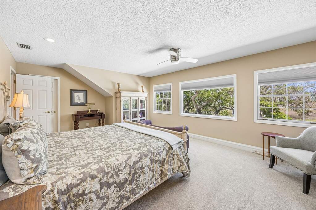 3 Bedroom Single Family Home/House's Image 38