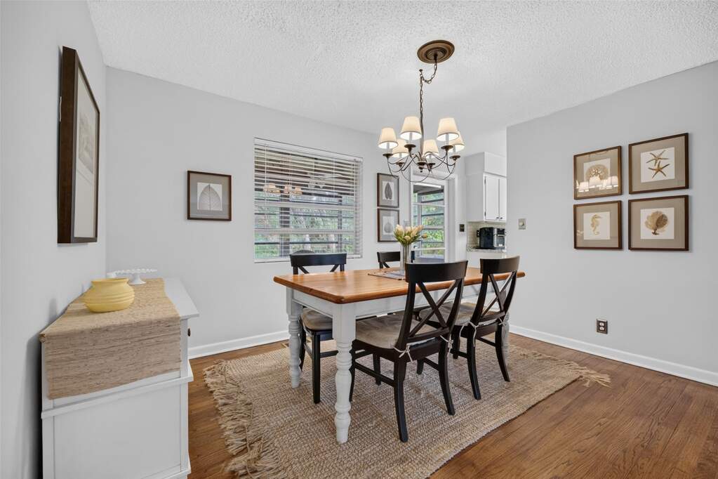 3 Bedroom Single Family Home/House's Image 12