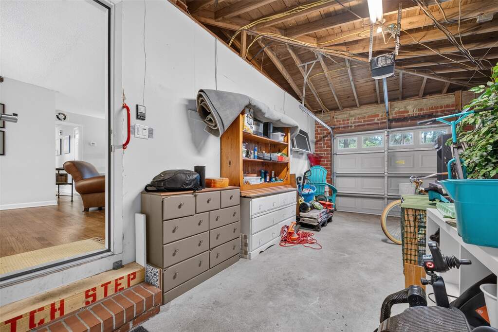 3 Bedroom Single Family Home/House's Image 33