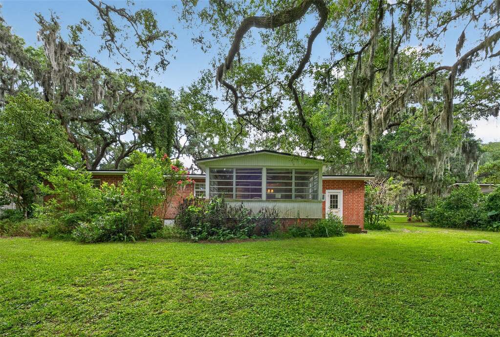 3 Bedroom Single Family Home/House's Image 35