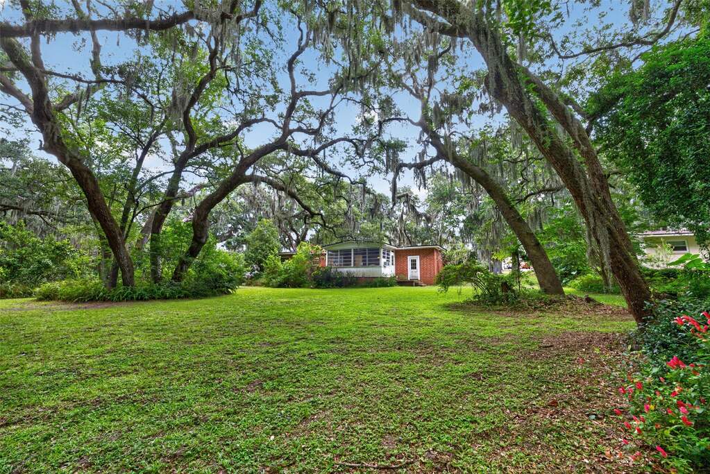 3 Bedroom Single Family Home/House's Image 36
