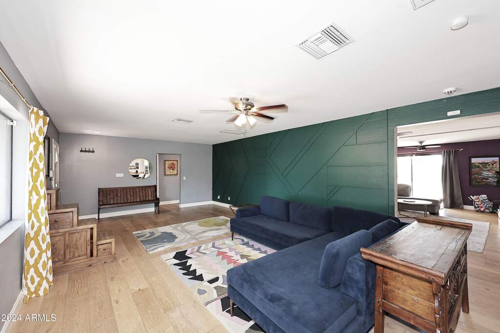 4 Bedroom Single Family Home/House's Image 7