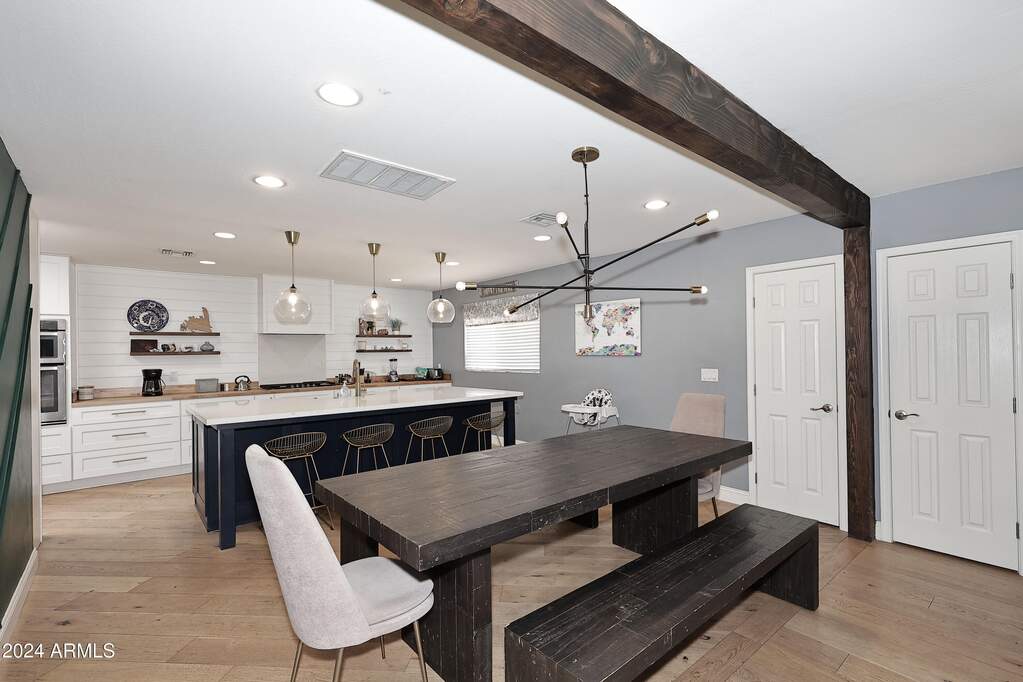4 Bedroom Single Family Home/House's Image 9