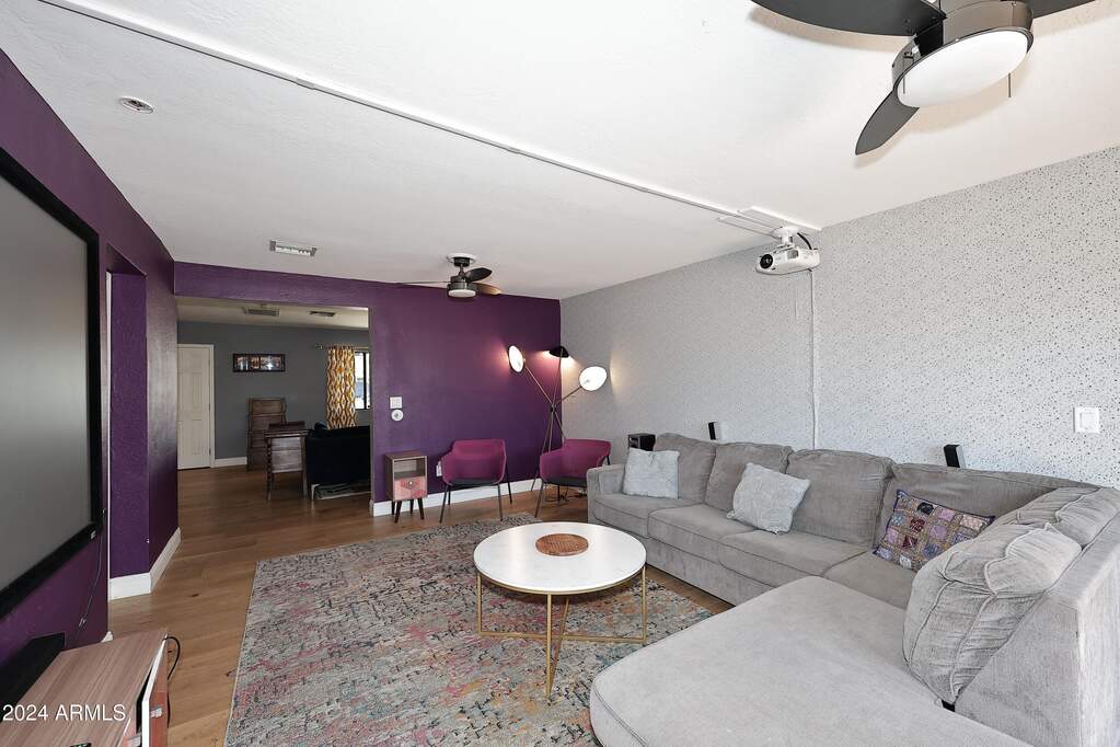 4 Bedroom Single Family Home/House's Image 17