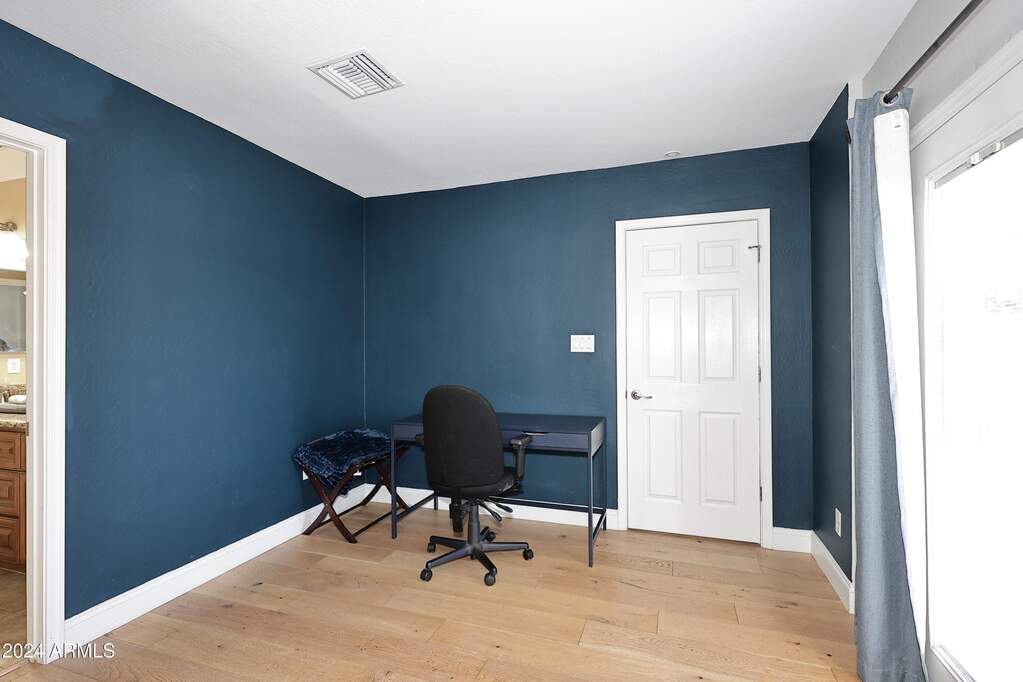 4 Bedroom Single Family Home/House's Image 22
