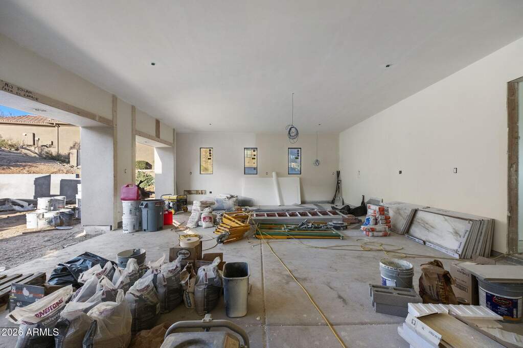 6 Bedroom Single Family Home/House's Image 69