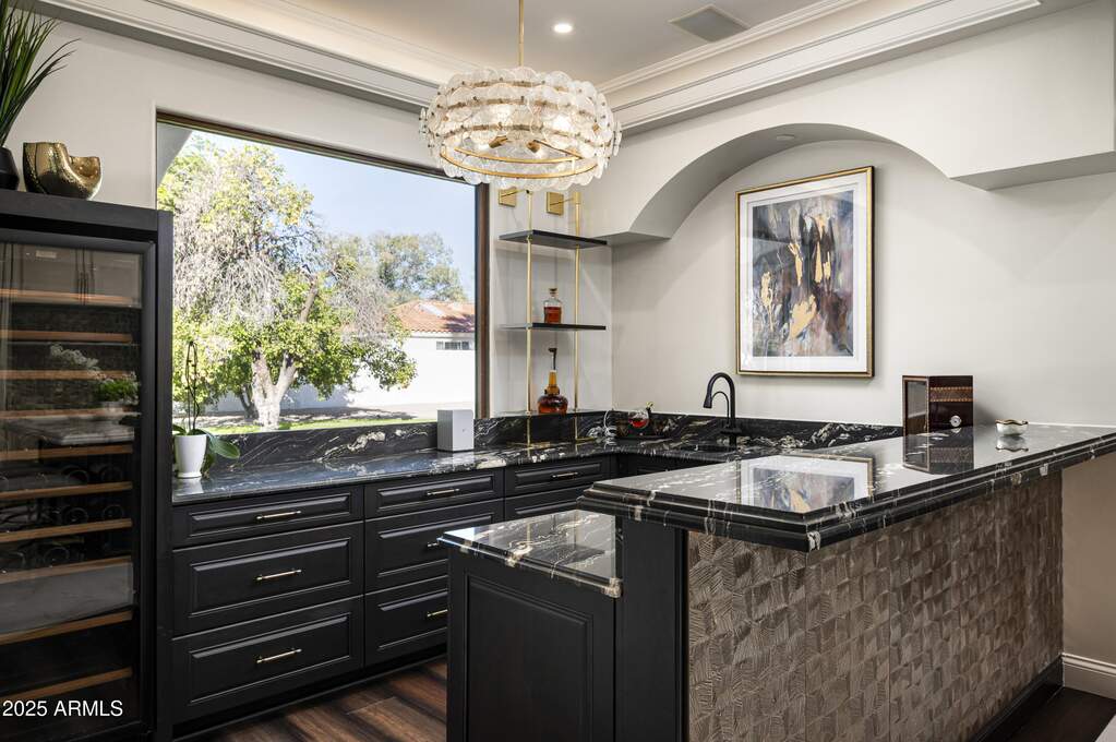 5 Bedroom Single Family Home/House's Image 16