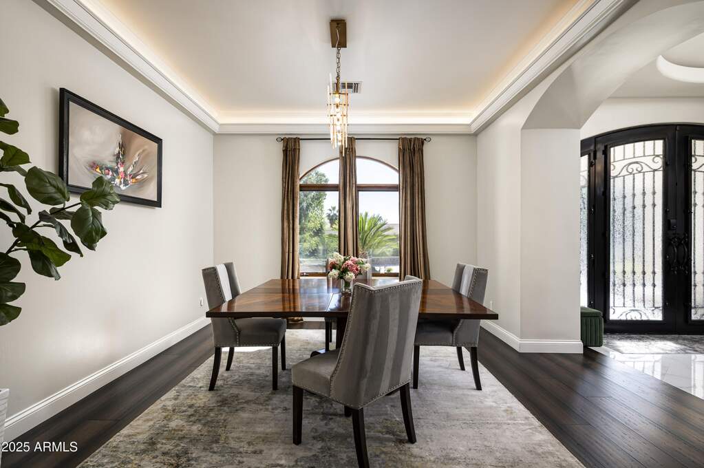 5 Bedroom Single Family Home/House's Image 17