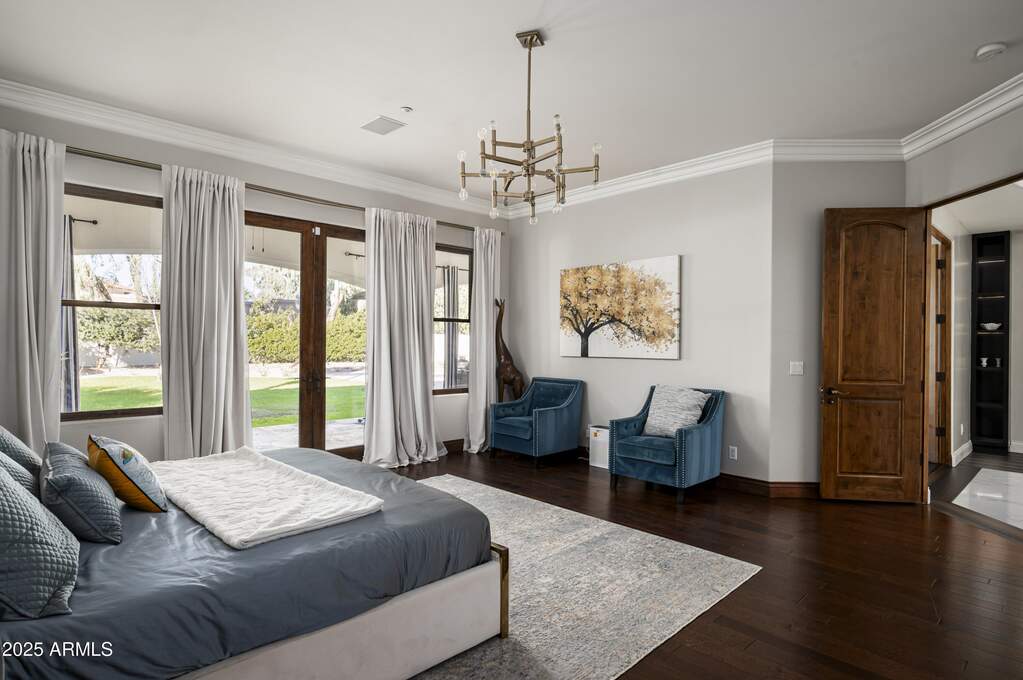 5 Bedroom Single Family Home/House's Image 22