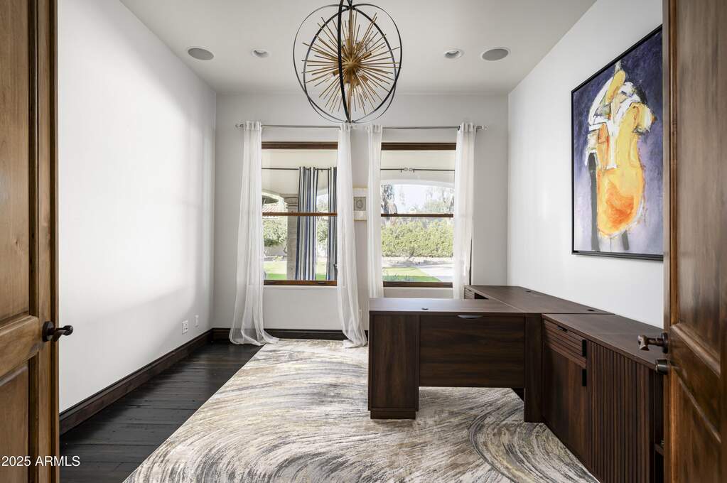 5 Bedroom Single Family Home/House's Image 26