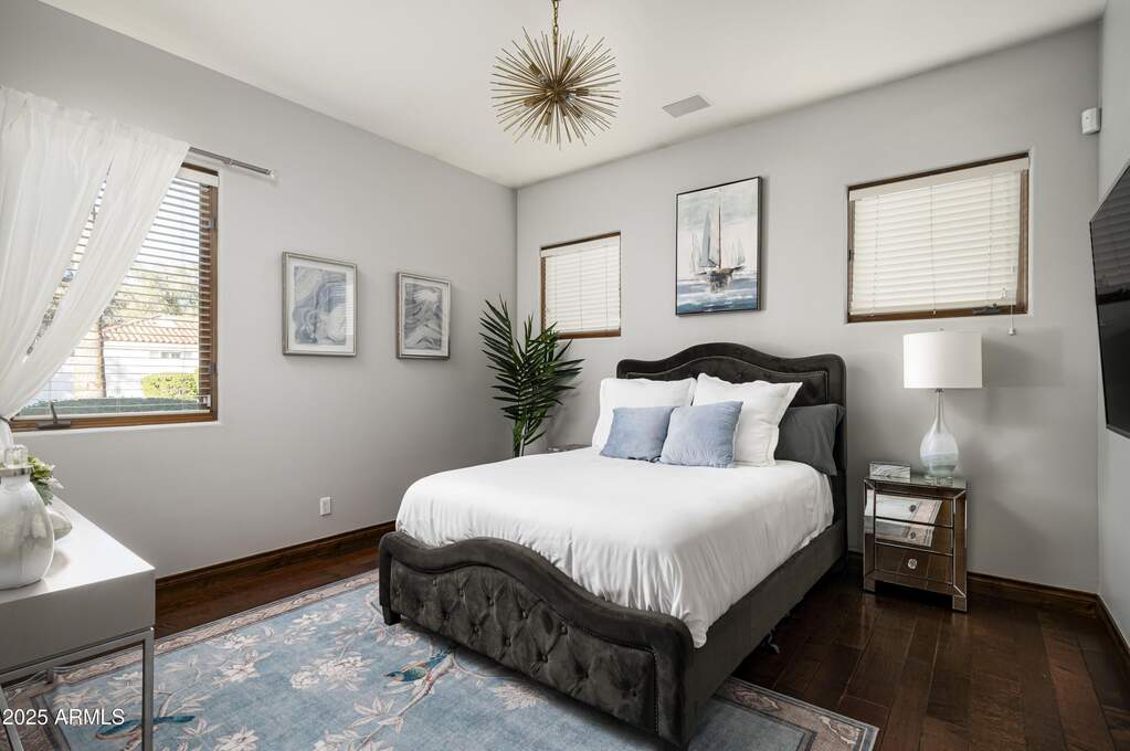 5 Bedroom Single Family Home/House's Image 37