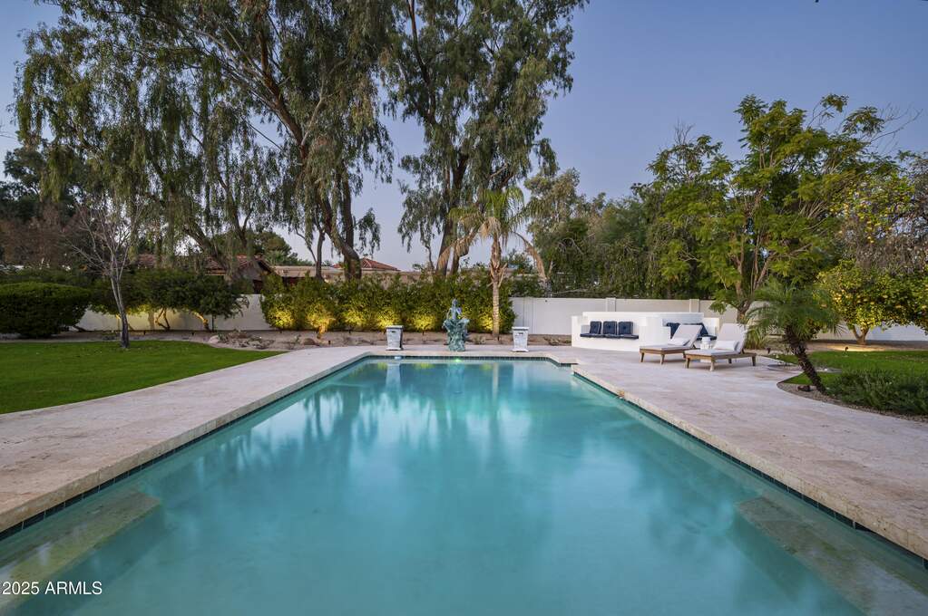 5 Bedroom Single Family Home/House's Image 43