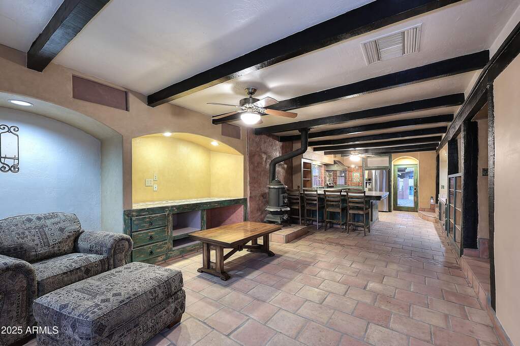 5 Bedroom Single Family Home/House's Image 15