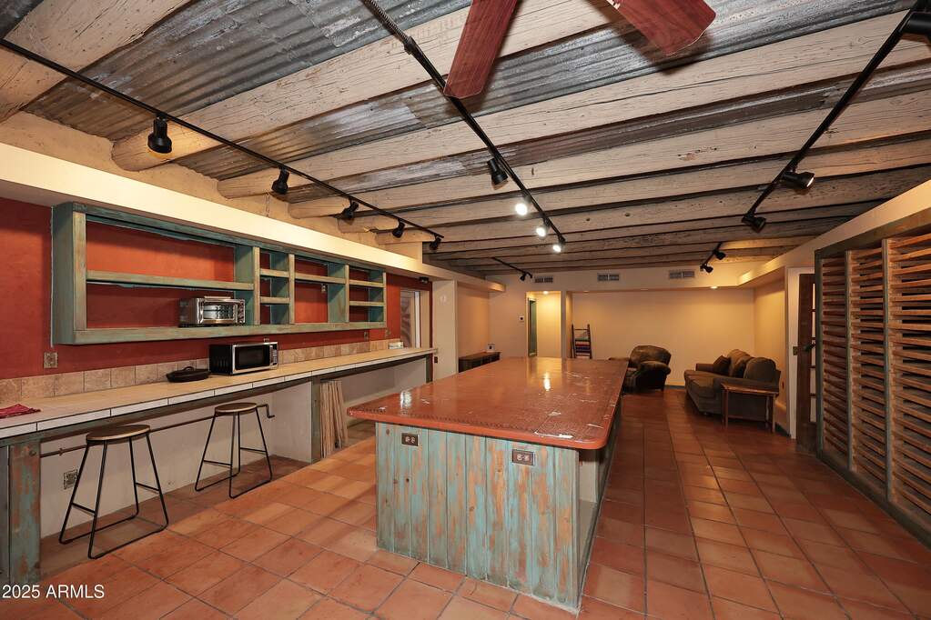 5 Bedroom Single Family Home/House's Image 23