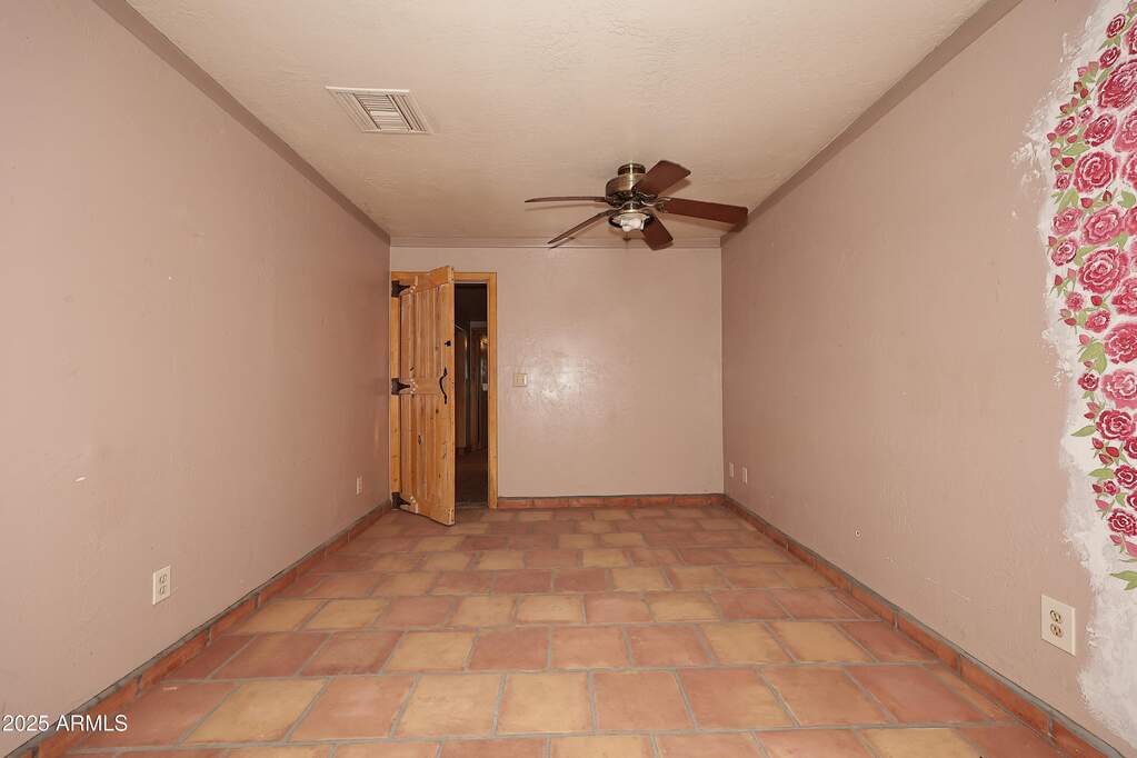 5 Bedroom Single Family Home/House's Image 47