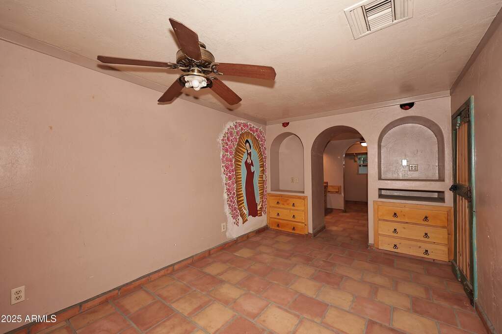 5 Bedroom Single Family Home/House's Image 48