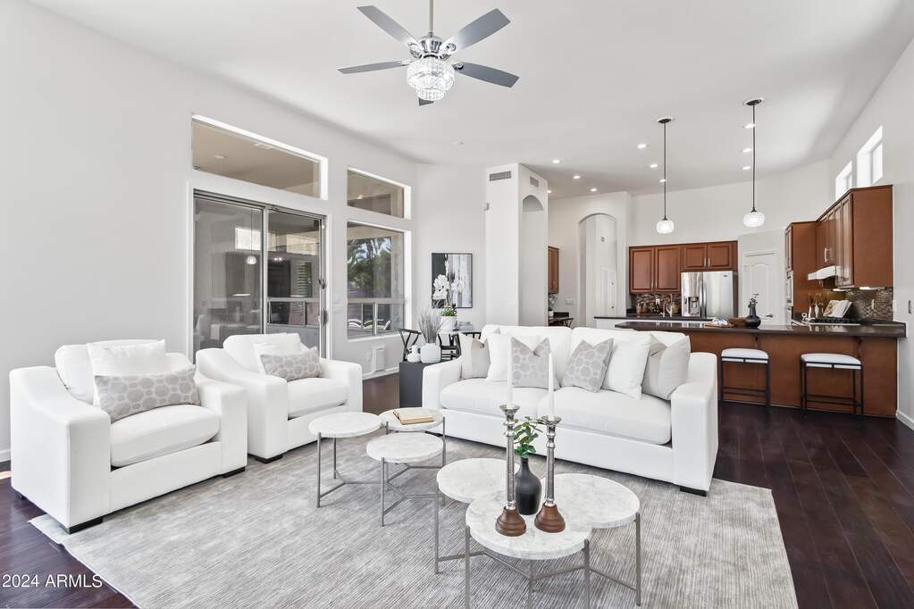 5 Bedroom Single Family Home/House's Image 12
