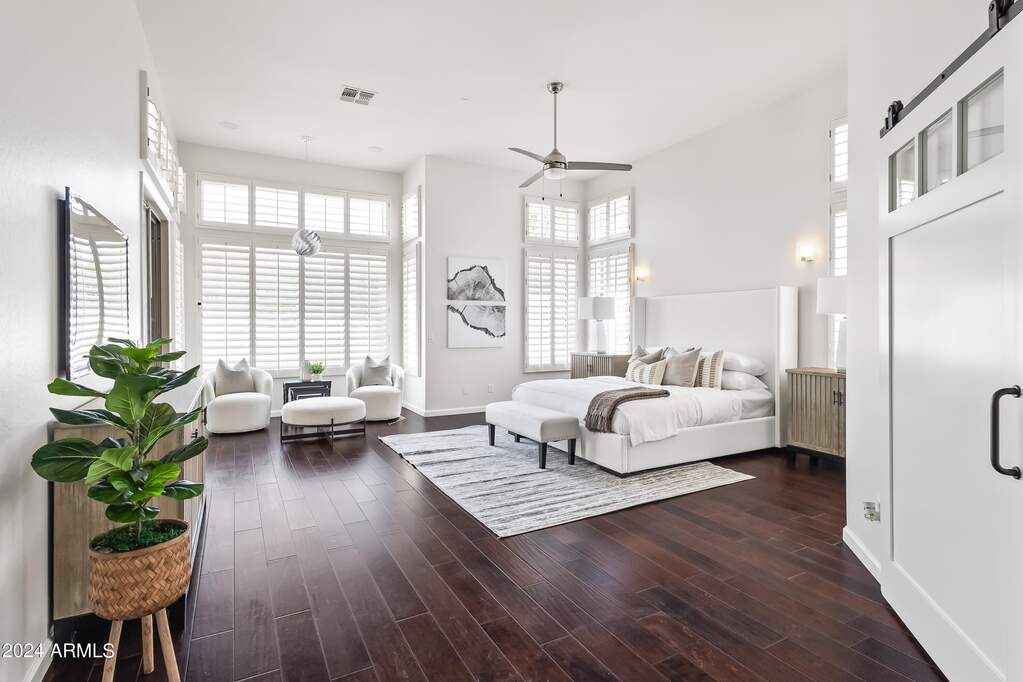 5 Bedroom Single Family Home/House's Image 13