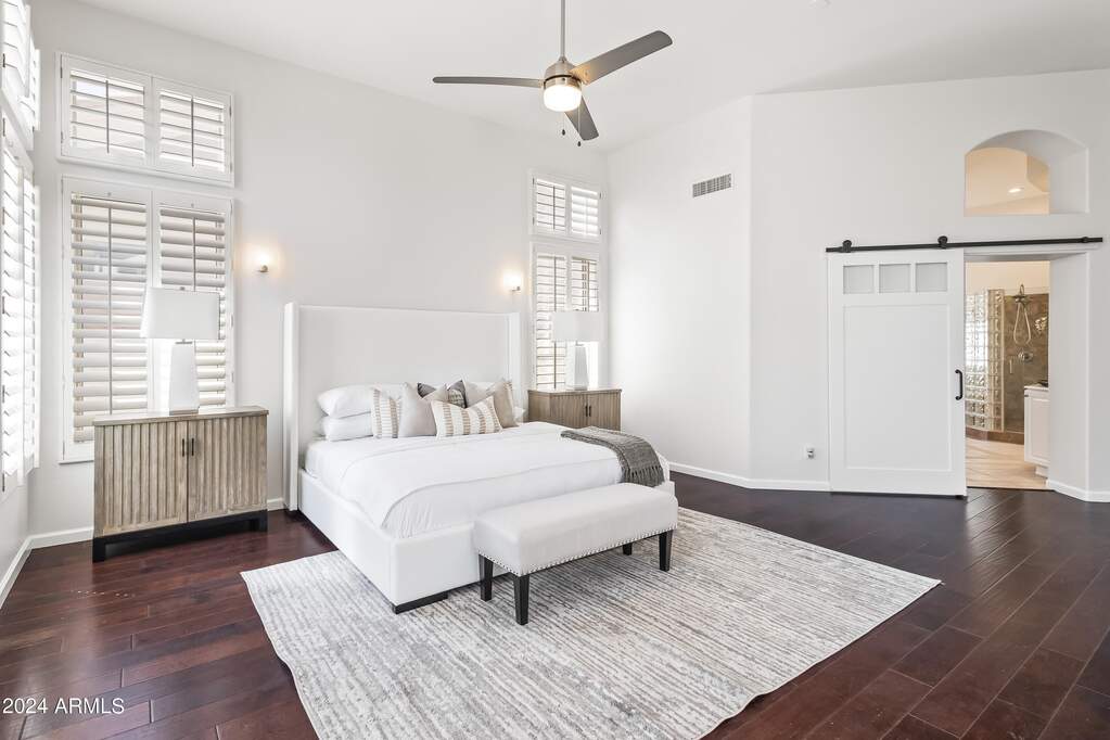 5 Bedroom Single Family Home/House's Image 15