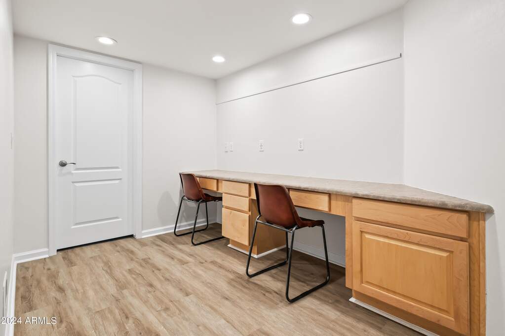 5 Bedroom Single Family Home/House's Image 25